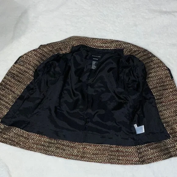 Doncaster Collection 2 Piece Skirt and Jacket Suit Set (Both Size 8) - Picture 6 of 15